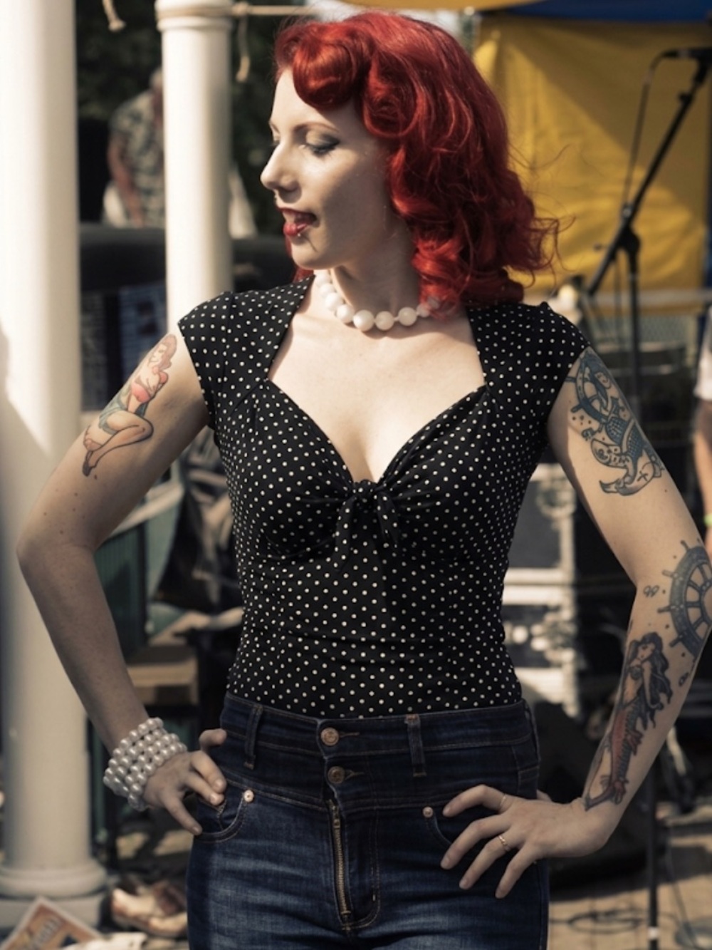 Y2K VINTAGE Windsor POLKA DOT B&W top tie front SEXY RETRO ROCKABILLY